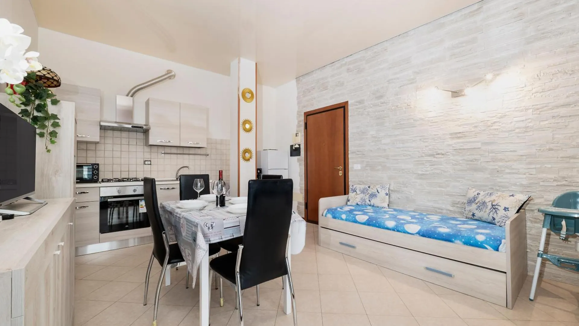 Alex Flower House Rimini